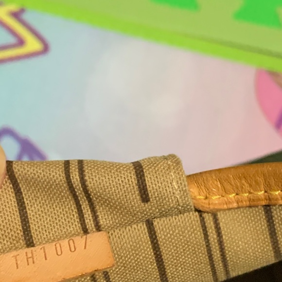 ❌sold❌ Price!Authentic Louis Vuitton never-full E - Picture 16 of 16